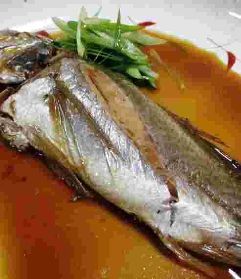 イシモチの煮つけ