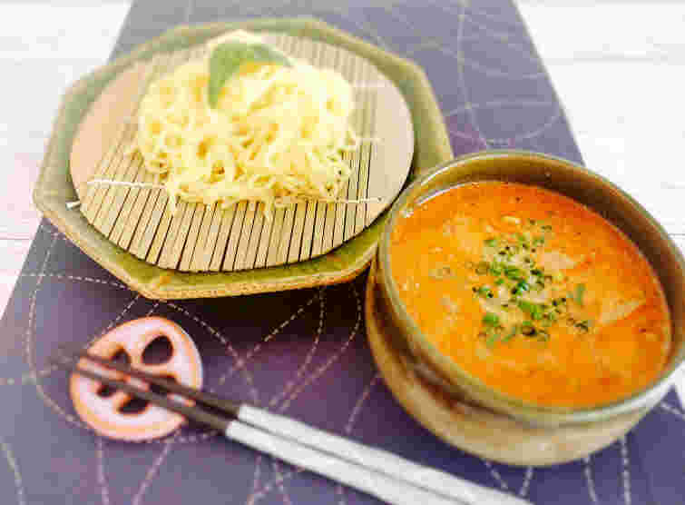 トマトと豚肉のつけ麺冷やし中華
