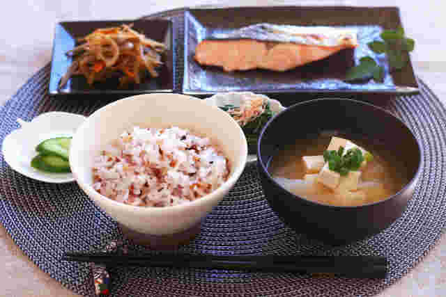 夕食