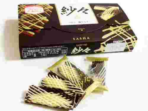 チョコレートを織り込んである紗々が並べられている様子