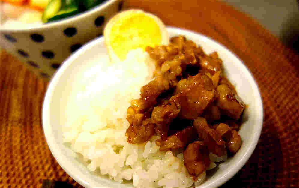 魯肉飯(ルーローハン)