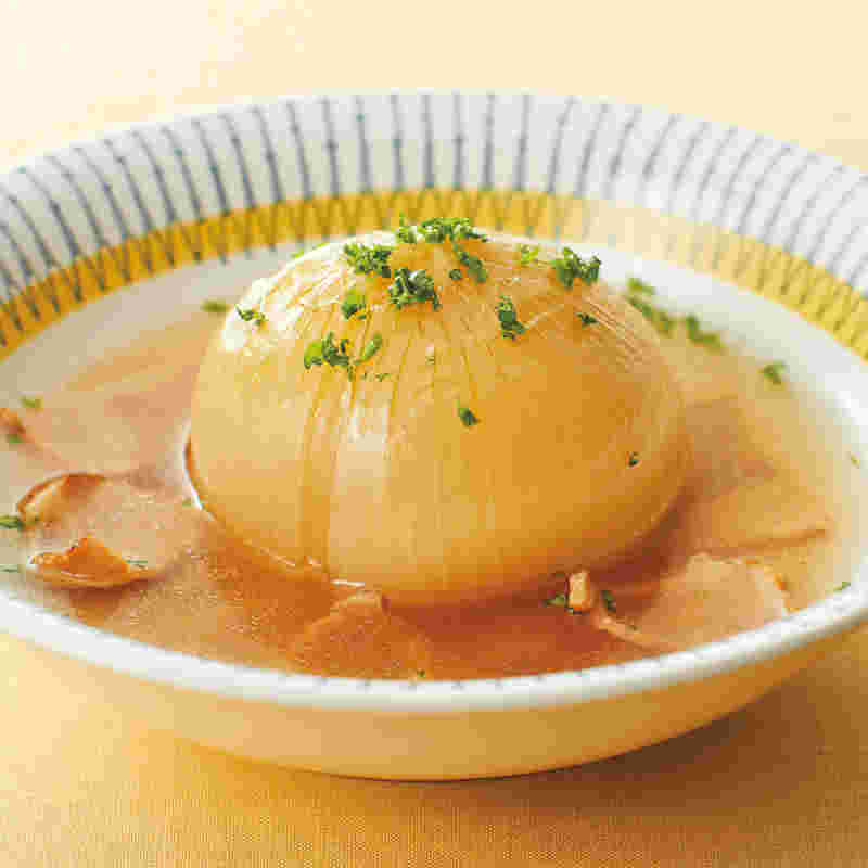 丸ごと玉ねぎのスープ