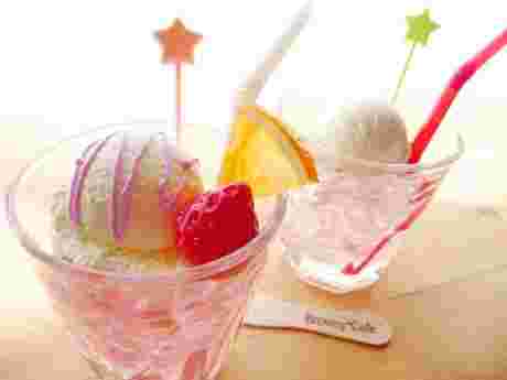 フェイクスイーツのクリームソーダ