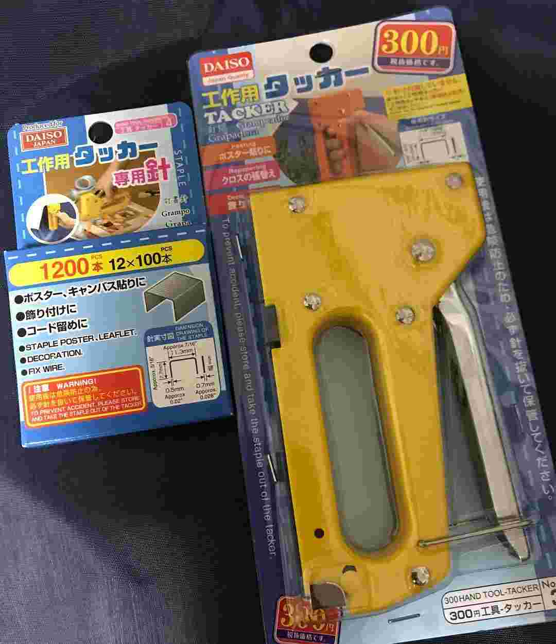 100均のタッカー