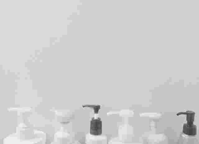 ボトルが並んでいる画像