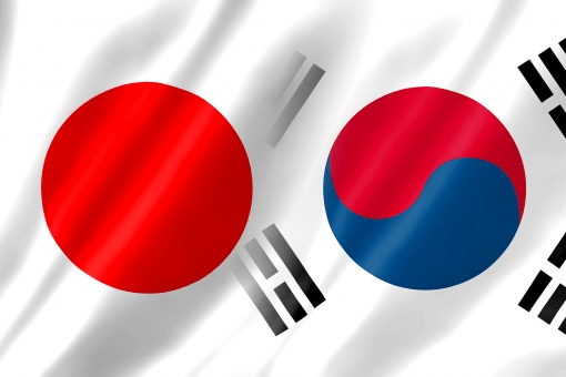 日本国旗と韓国国旗