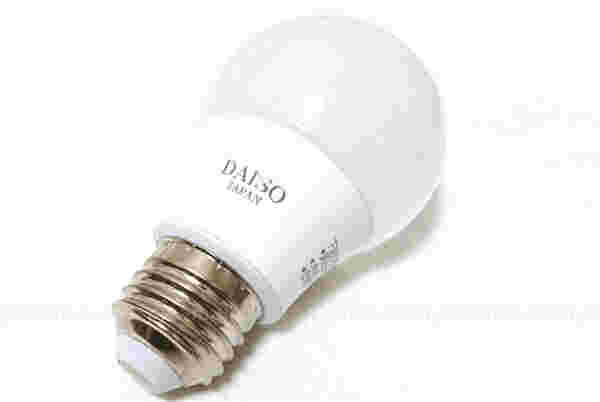 ダイソーのLED電球