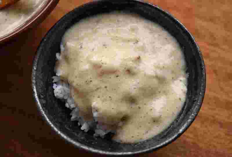 とろろごはん