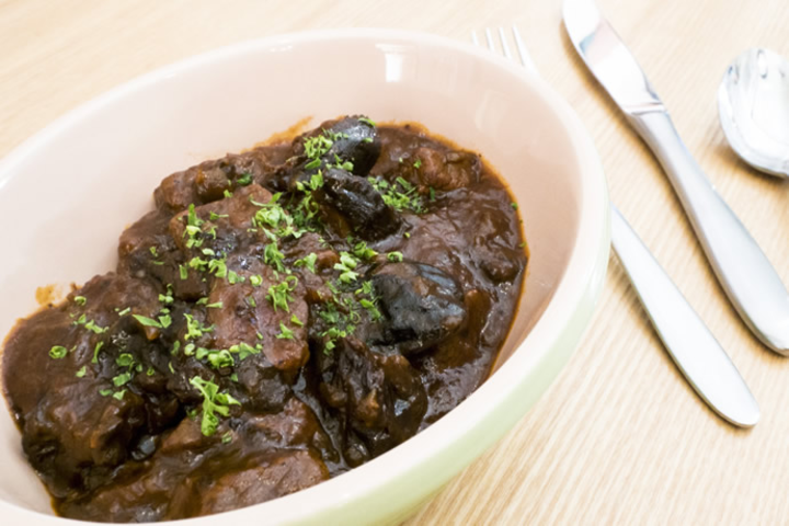 美味しい牛肉の煮込み料理