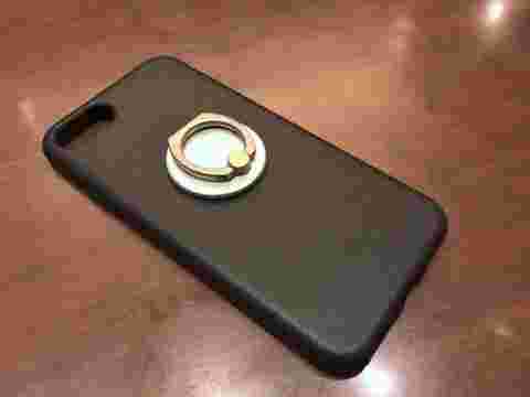 100均のスマホリングを付けたスマホケース