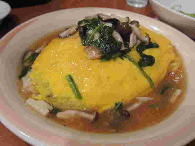 キノコとほうれん草の和風スープオムライス
