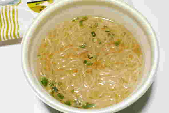 麺をしらたきに置き換える