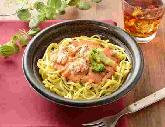 かにのトマトクリームパスタ