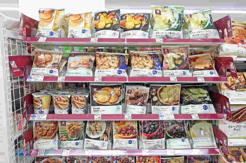 ローソンのお菓子販売コーナー