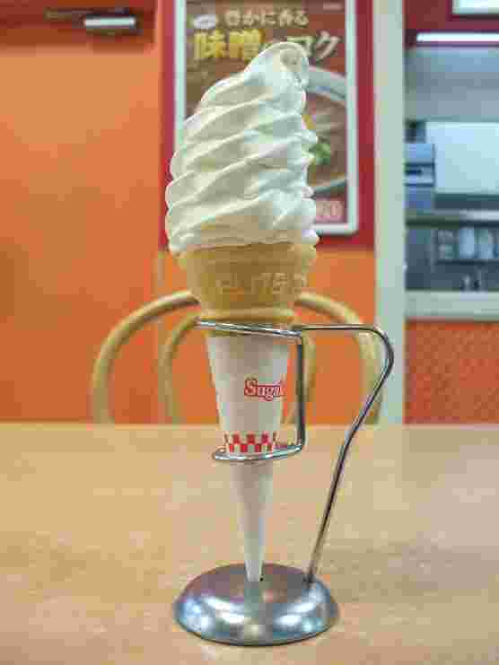 スガキヤのソフトクリーム レギュラーの紹介