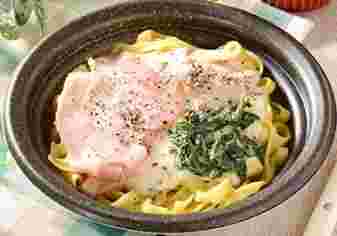 チキンとほうれん草のクリームパスタ