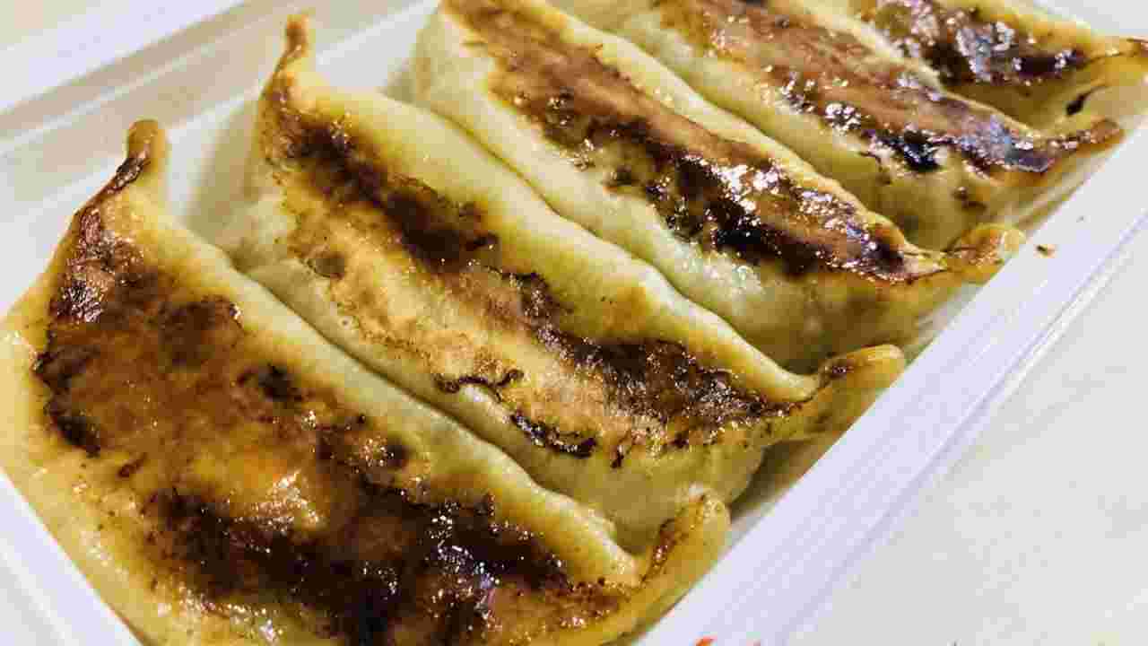 5つ並んだ餃子