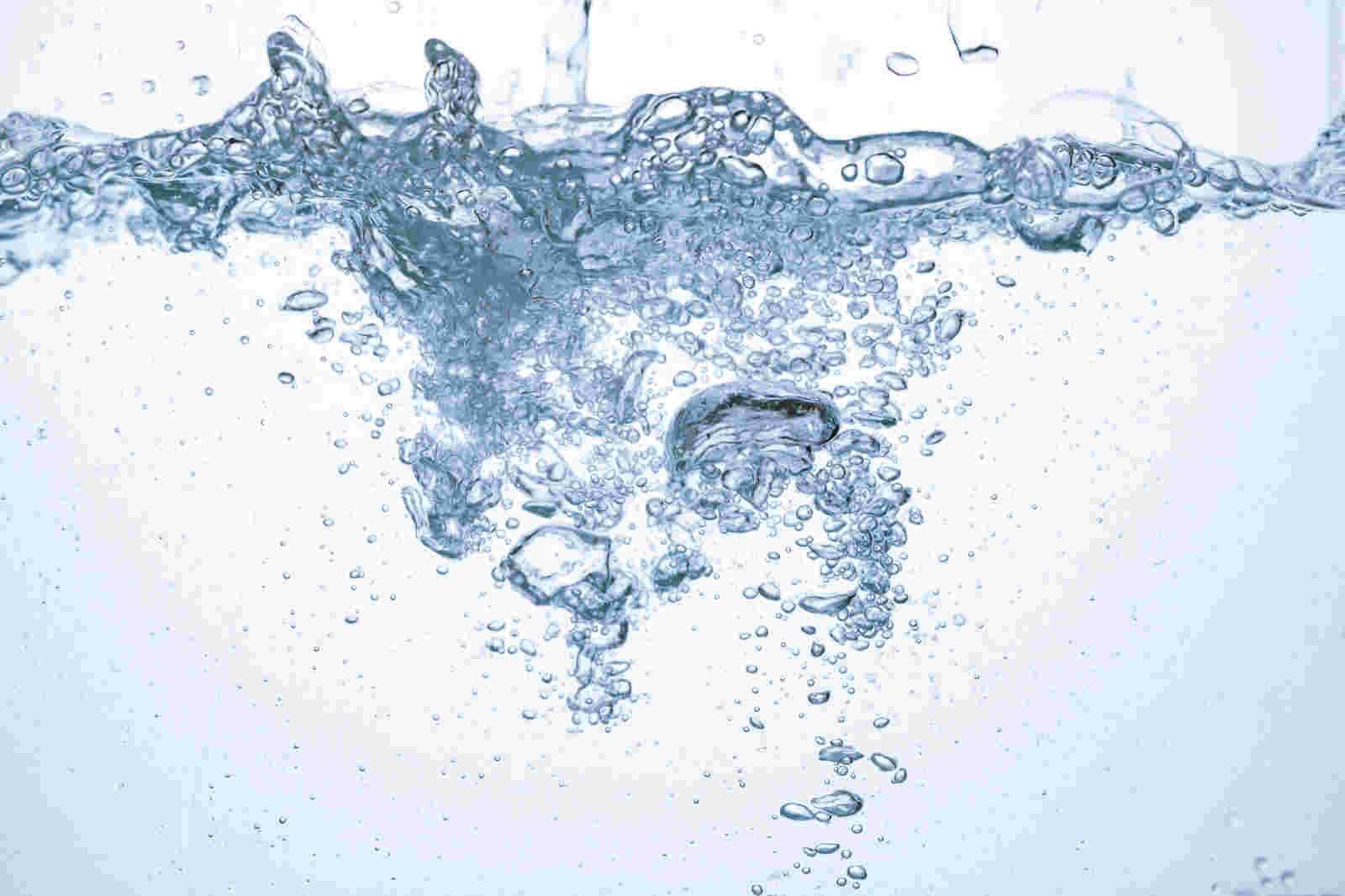 水の断面