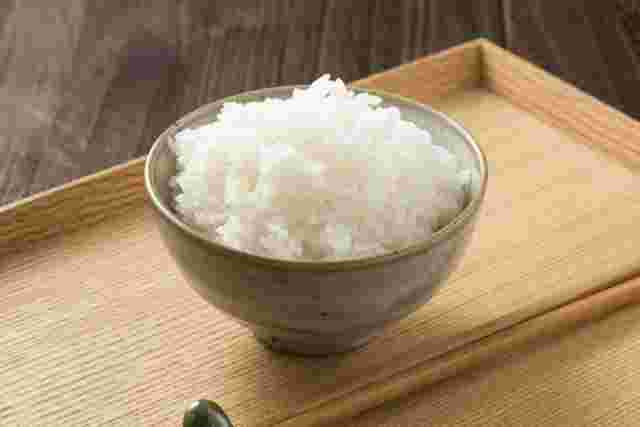 茶碗によそったあきたこまち
