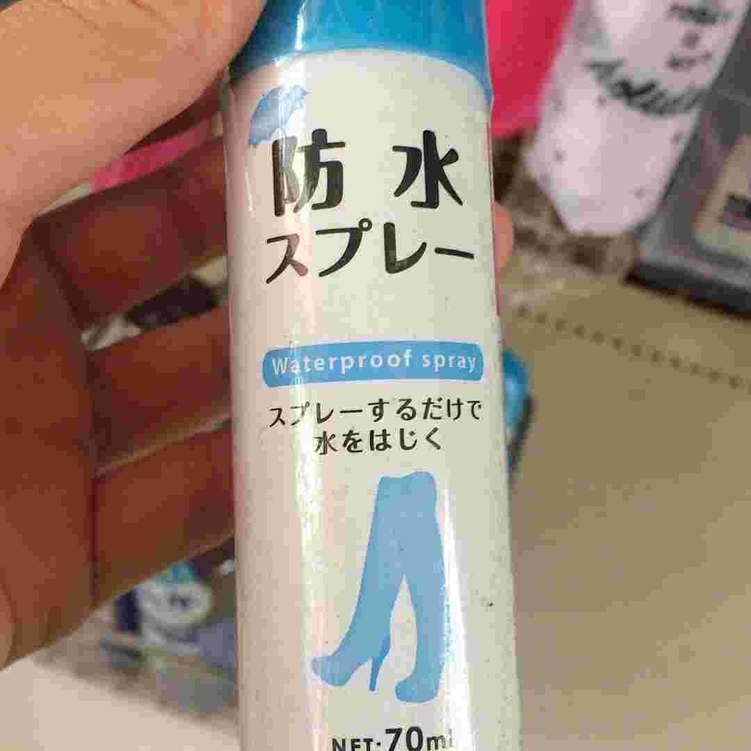 ダイソーの防水スプレー