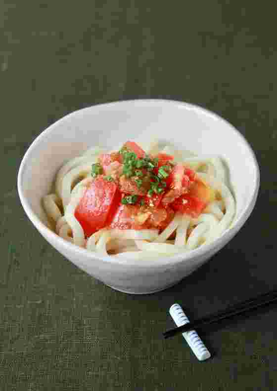 トマト乗せうどん