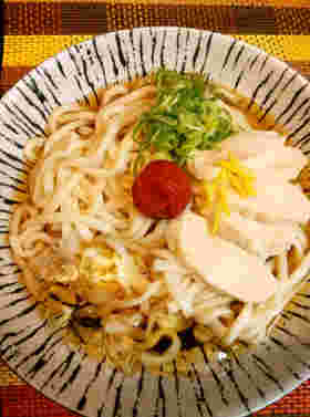 サラダチキン乗せうどん