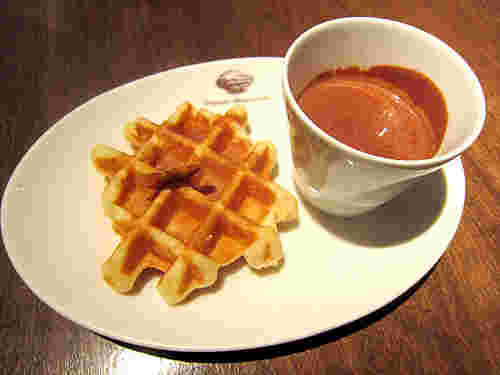 ピエールマルコリーニのワッフルチョコフォンデュ