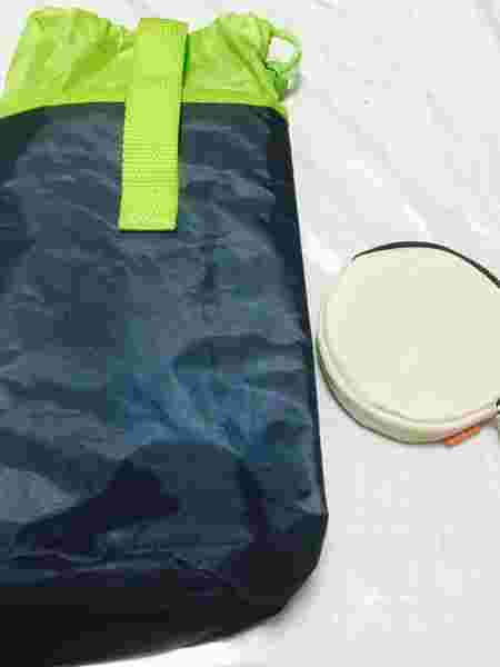 ダイソーのペットボトルホルダー1.5リットル大容量の商品紹介