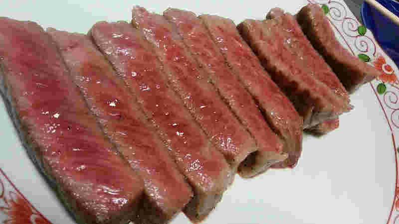 ハネシタのステーキ