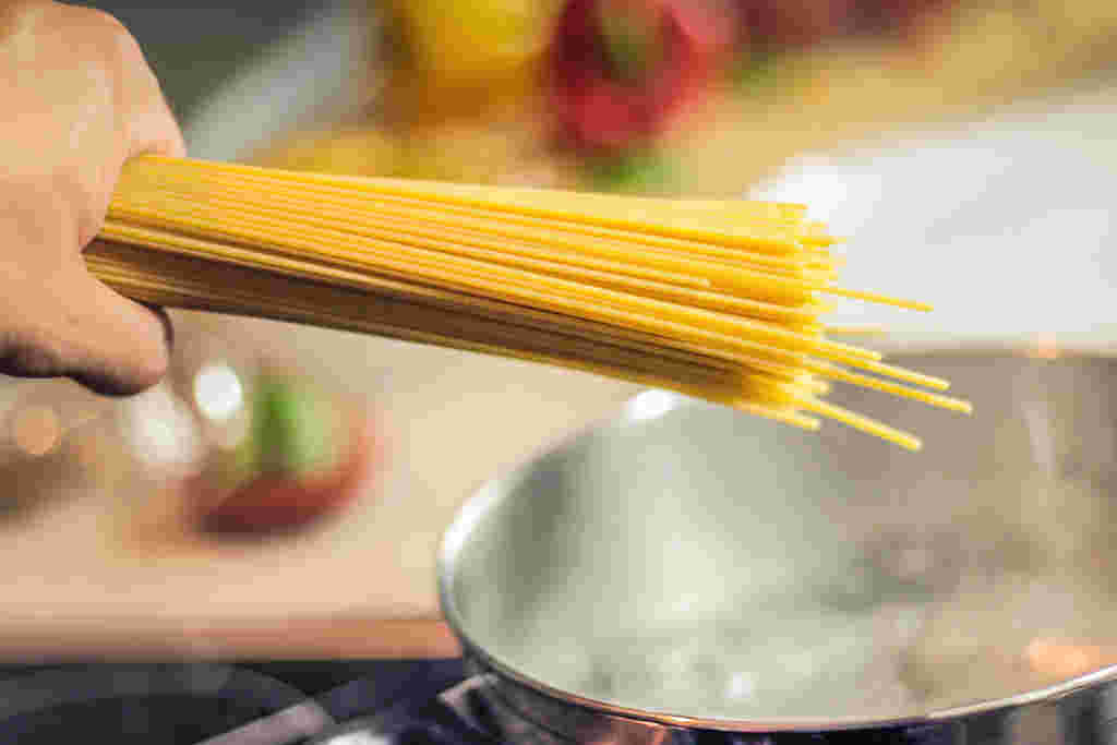 パスタ一握り