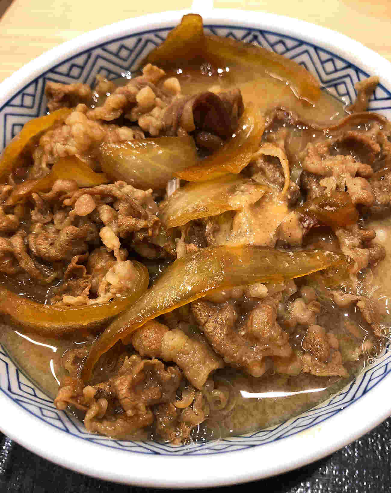 つゆたっぷりの牛丼