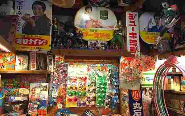 駄菓子屋店内の様子