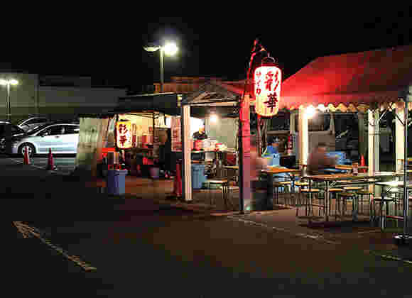 彩華ラーメンの屋台