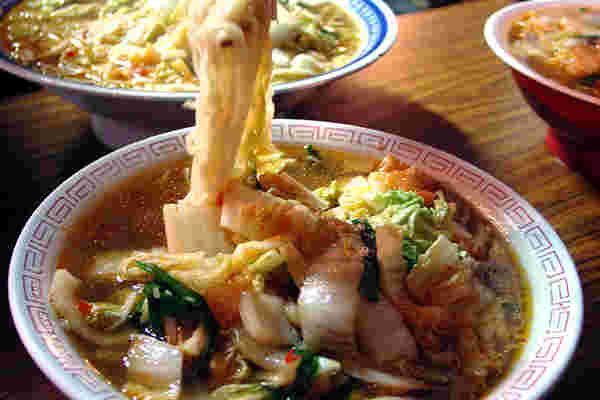 彩華ラーメン