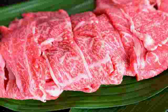 脂ののった牛肉