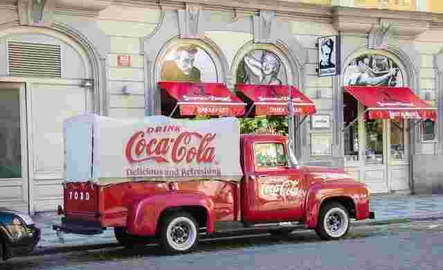 コーラのトラック