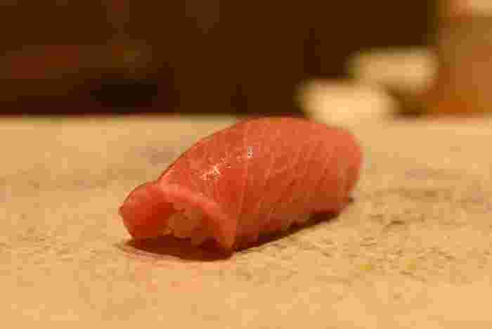 鮨さいとうのマグロのにぎり