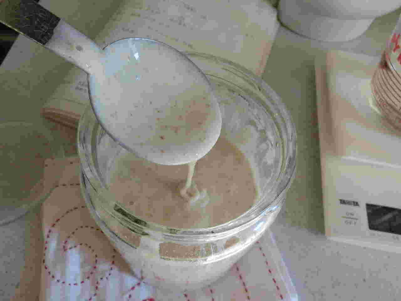 ルヴァン種を作っている様子