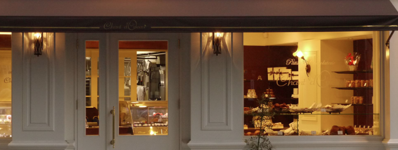 パティスリー・ショコラトリー・シャンドワゾーの店構え