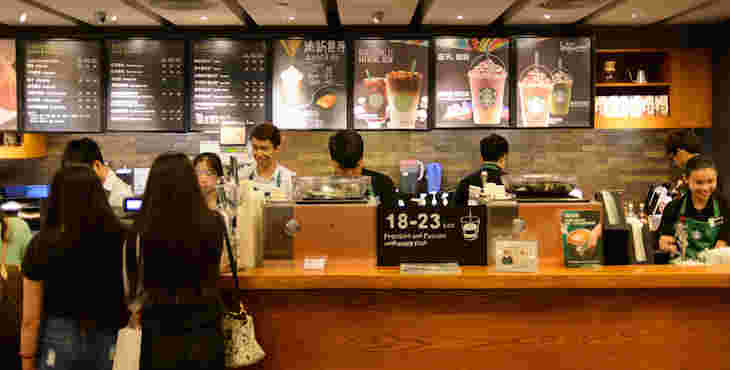 スタバのレジの様子