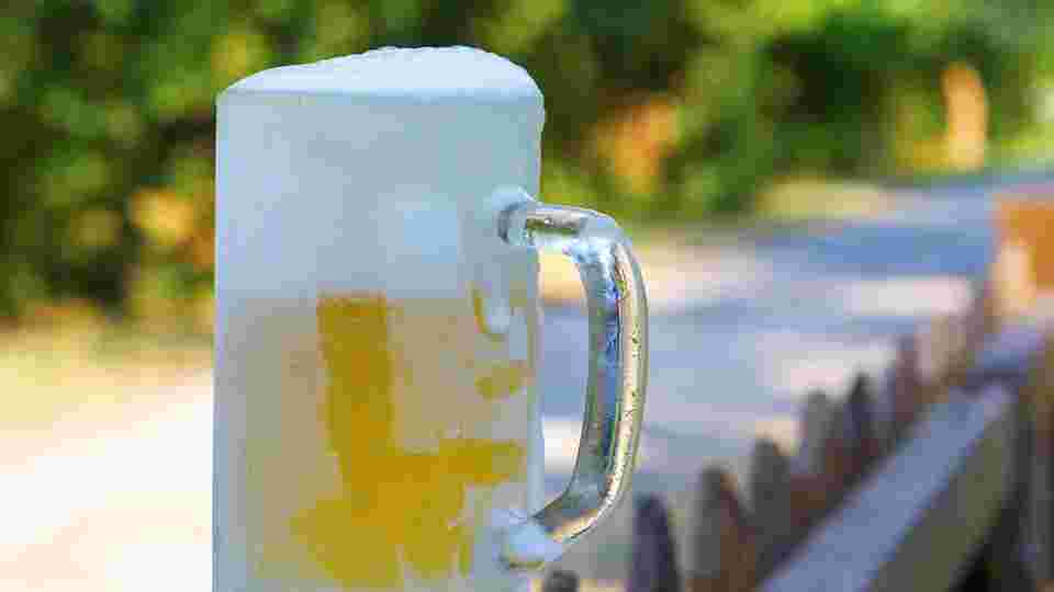 冷えたビールグラス
