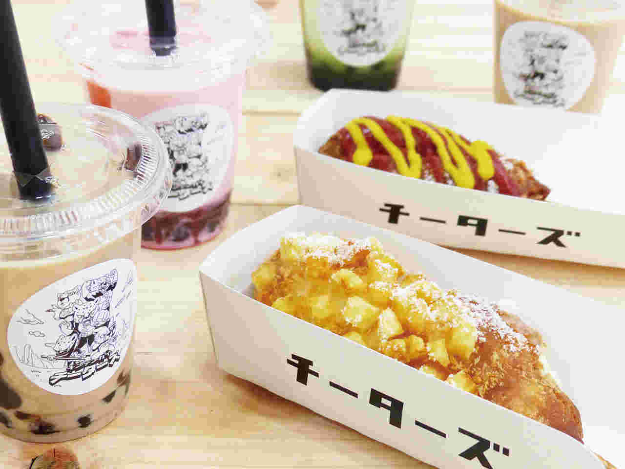 モッツアポテト（ポテト＆モッツァレラ）とタピオカドリンク