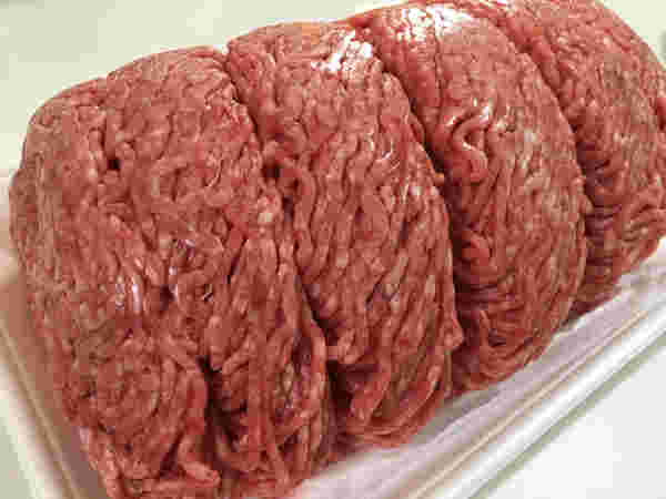 コストコの牛ひき肉の横から撮影したもの