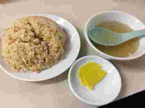 チャーハンとスープとおしんこ