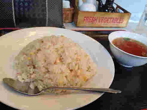 チャーハンとスープ