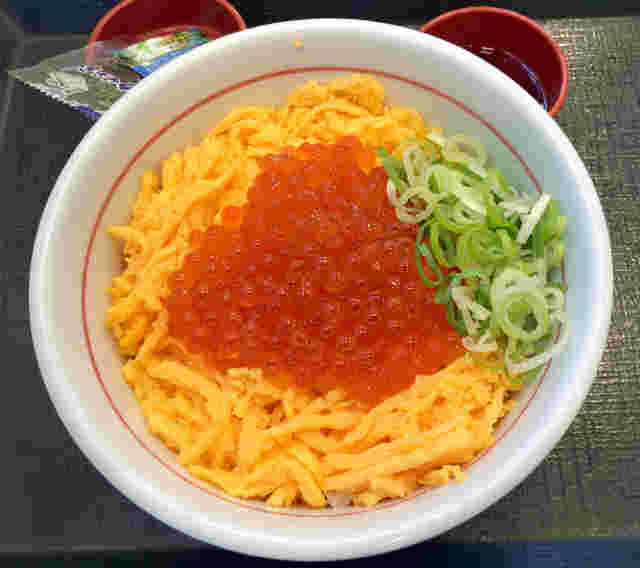 天然いくら丼