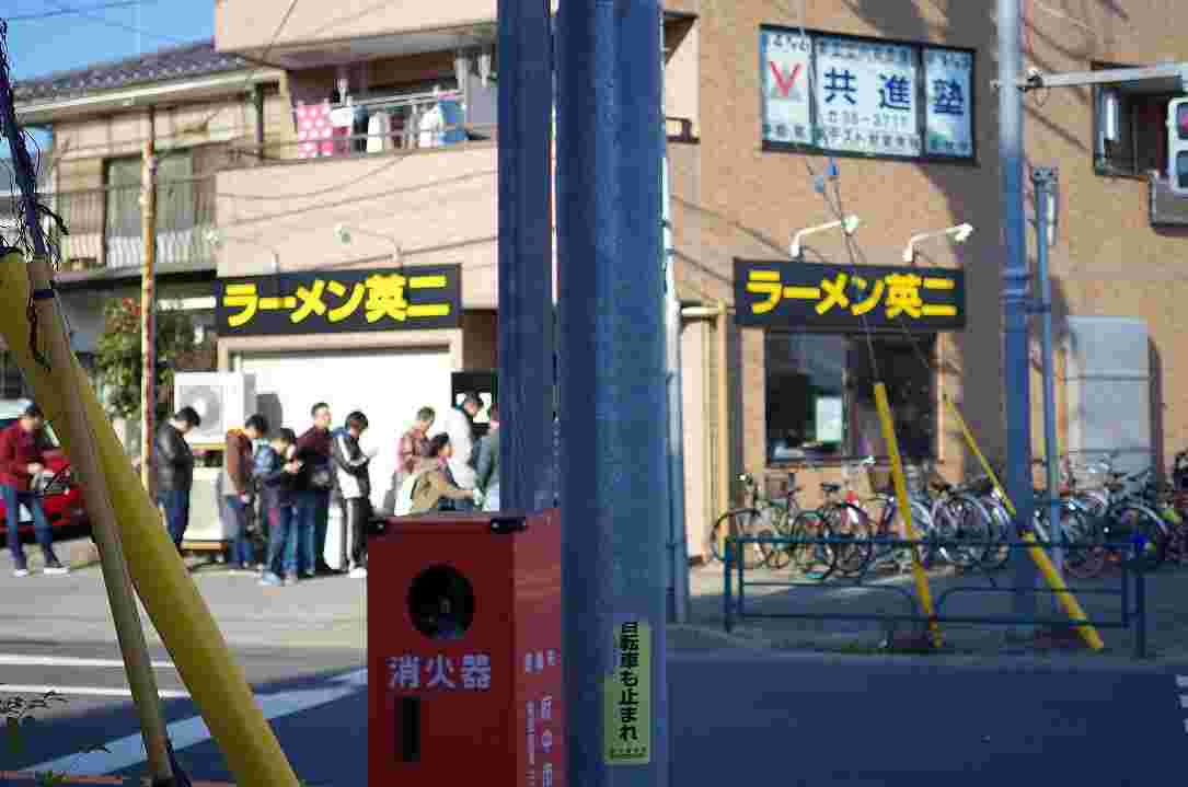 ラーメン英二の入店待ち行列