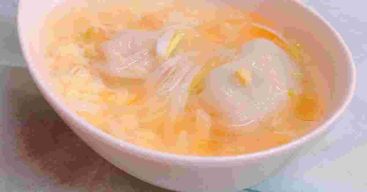 冷凍餃子のふわふわ卵の中華スープ