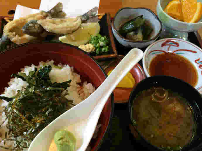 クックハウスのうずめ飯定食