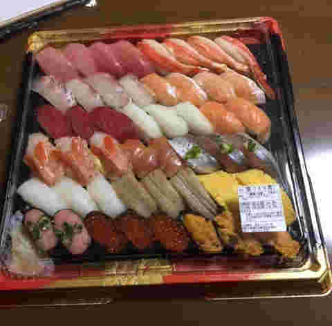 ボリュームたっぷりの寿司折り